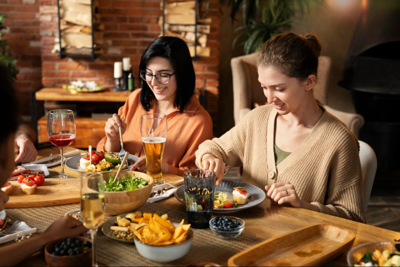 Food & Dining